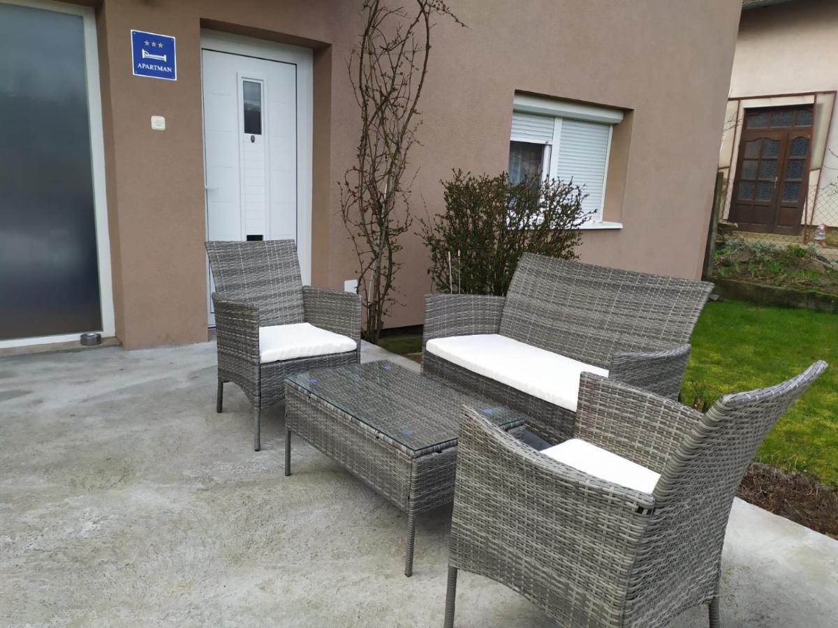 Apartman Hd Ðakovo Kültér fotó